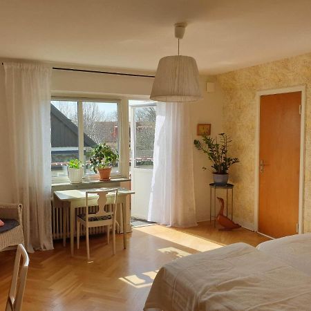 Egen Ovanvaning I Charmig Villa Naera Havet Ystad Extérieur photo
