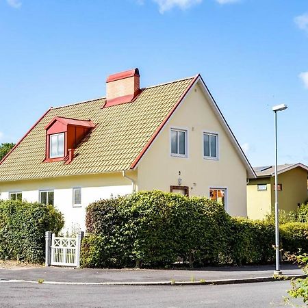 Egen Ovanvaning I Charmig Villa Naera Havet Ystad Extérieur photo